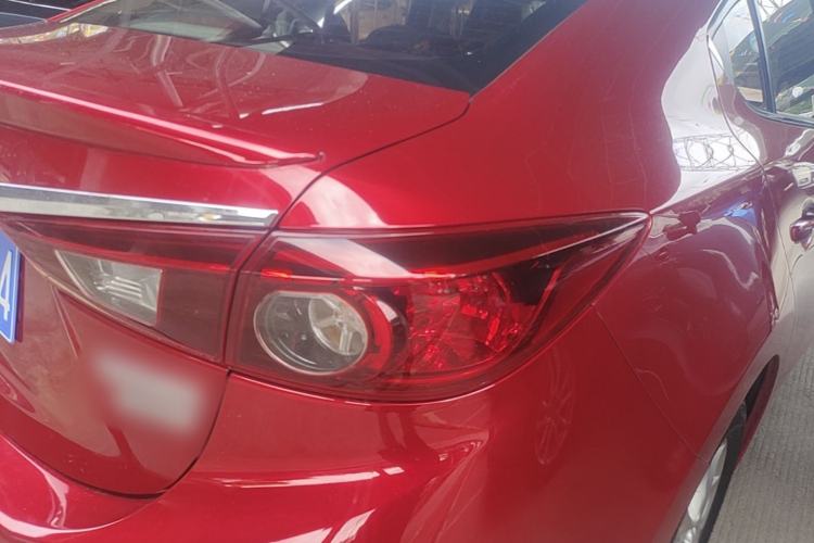 Used Mazda 3 Axela 2017 Sedan 1.5L Automatic Comfort Model Emission Standard China V Right Rear Taillight