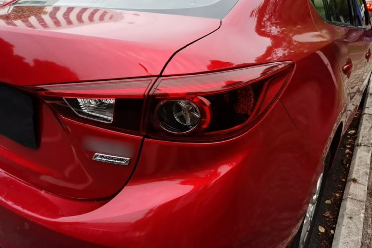 Used Mazda 3 Axela 2017 Sedan 1.5L Automatic Luxury Model Emission Standard China V Right Rear Taillight