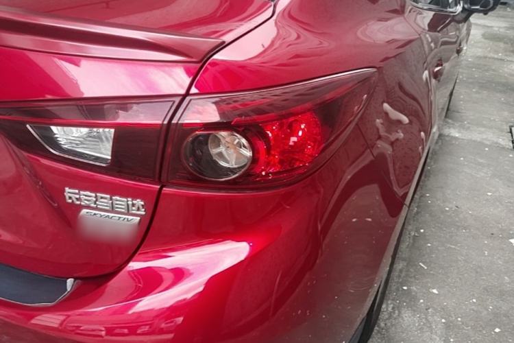 Used Mazda 3 Axela 2017 Sedan 1.5L Automatic Comfort Model Emission Standard China V Right Rear Taillight