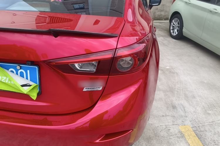 Used Mazda 3 Axela 2017 Sedan 1.5L Automatic Luxury Model Emission Standard China V Right Rear Taillight