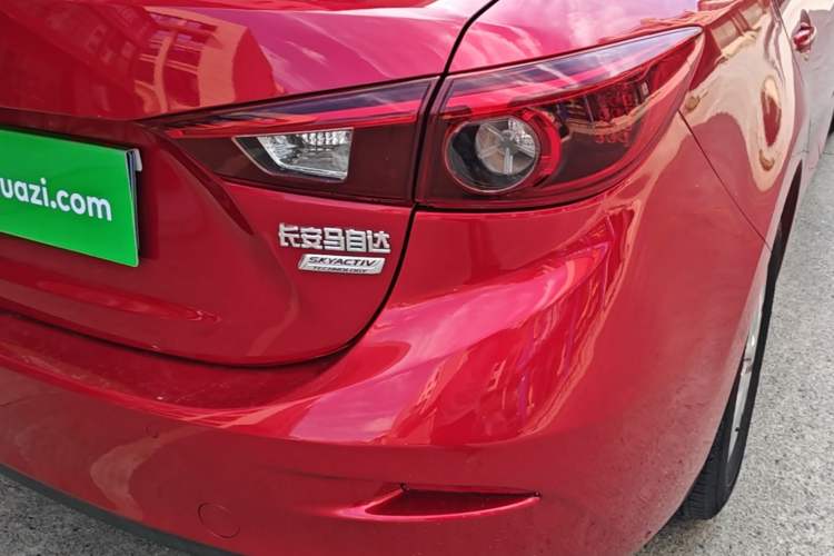 Used Mazda 3 Axela 2017 Sedan 1.5L Automatic Luxury Model Emission Standard China V Right Rear Taillight