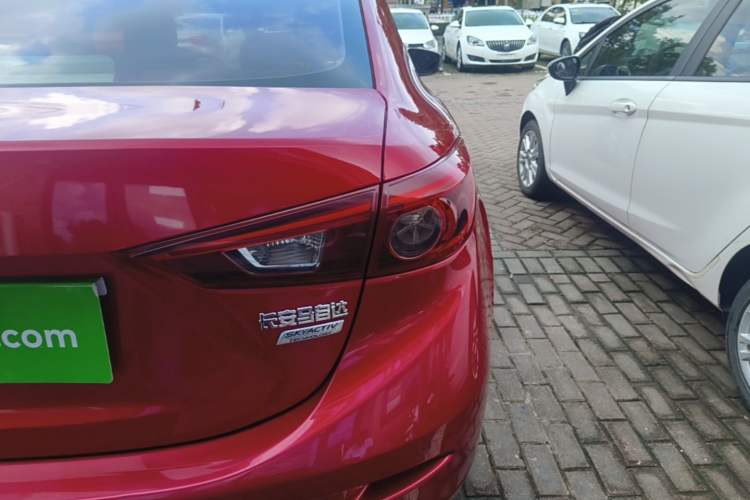 Used Mazda 3 Axela 2017 Sedan 1.5L Automatic Luxury Model Emission Standard China V Right Rear Taillight