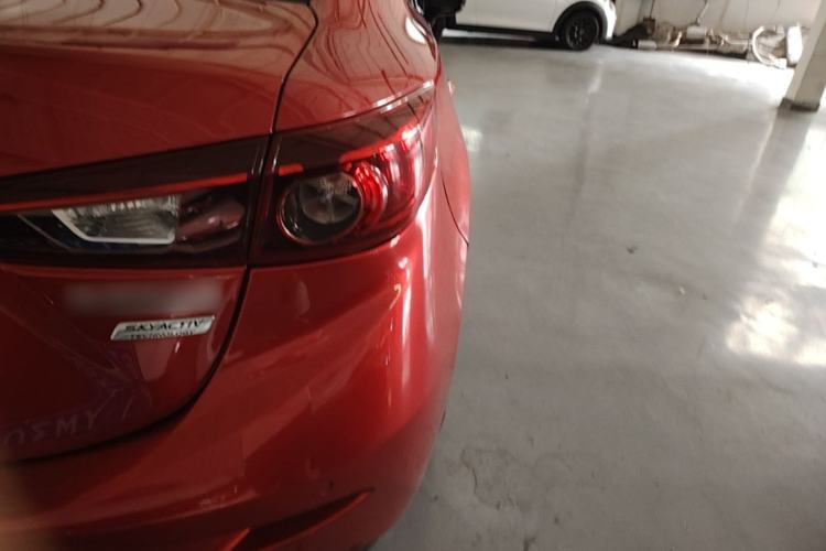 Used Mazda 3 Axela 2017 Sedan 1.5L Automatic Comfort Model Emission Standard China V Right Rear Taillight