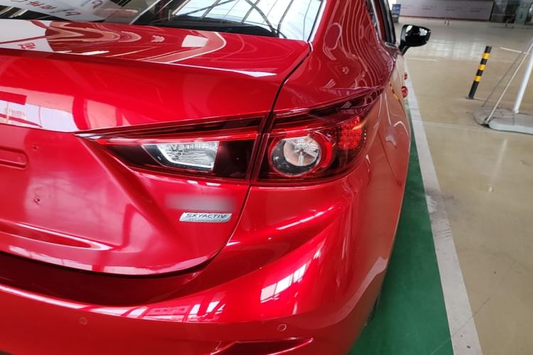 Used Mazda 3 Axela 2017 Sedan 1.5L Automatic Luxury Model Emission Standard China V Right Rear Taillight