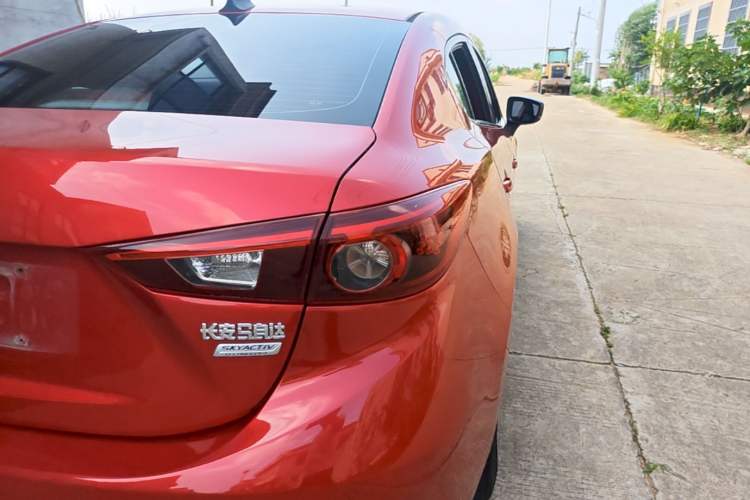 Used Mazda 3 Axela 2017 Sedan 1.5L Automatic Luxury Model Emission Standard China V Right Rear Taillight