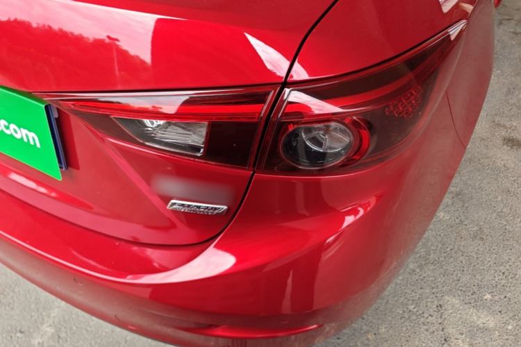 Used Mazda 3 Axela 2017 Sedan 1.5L Automatic Luxury Model Emission Standard China V Right Rear Taillight