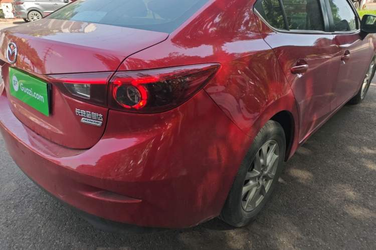 Used Mazda 3 Axela 2017 Sedan 1.5L Automatic Luxury Model Emission Standard China V Right Rear Taillight