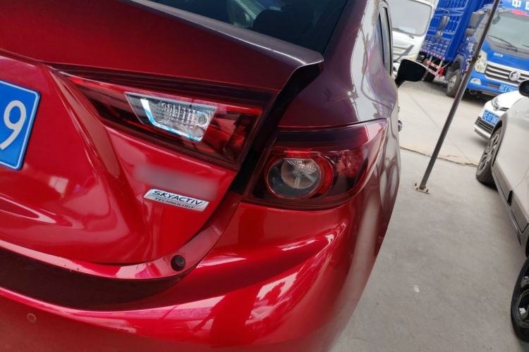 Used Mazda 3 Axela 2017 Sedan 1.5L Automatic Luxury Model Emission Standard China V Right Rear Taillight