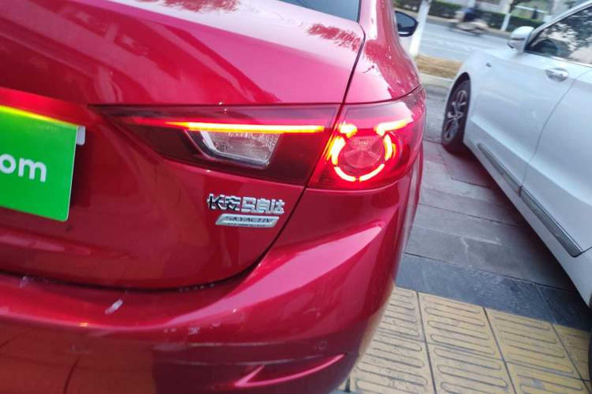 Used Mazda 3 Axela 2017 Sedan 1.5L Automatic Luxury Model Emission Standard China V Right Rear Taillight