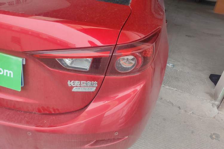 Used Mazda 3 Axela 2017 Sedan 1.5L Automatic Luxury Model Emission Standard China V Right Rear Taillight