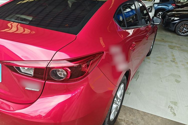 Used Mazda 3 Axela 2017 Sedan 1.5L Automatic Luxury Model Emission Standard China V Right Rear Taillight