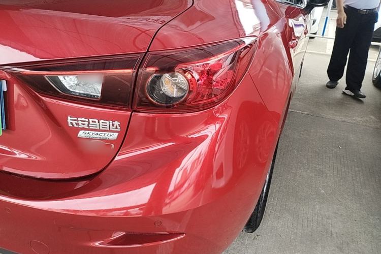 Used Mazda 3 Axela 2017 Sedan 1.5L Automatic Comfort Model Emission Standard China V Right Rear Taillight