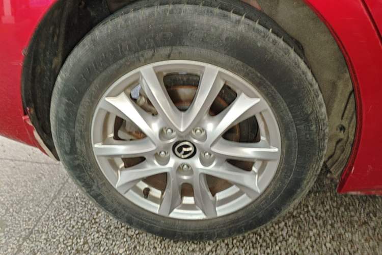 Used Mazda 3 Axela 2017 Sedan 1.5L Automatic Luxury Model Emission Standard China V Right Rear Wheel Hub