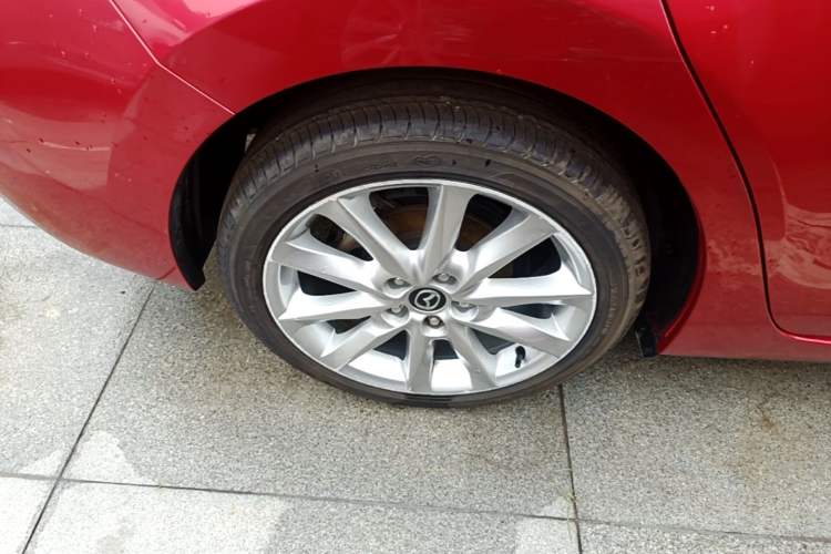 Used Mazda 3 Axela 2017 Sedan 2.0L Automatic Prestige Model China V Standard Right Rear Wheel Hub