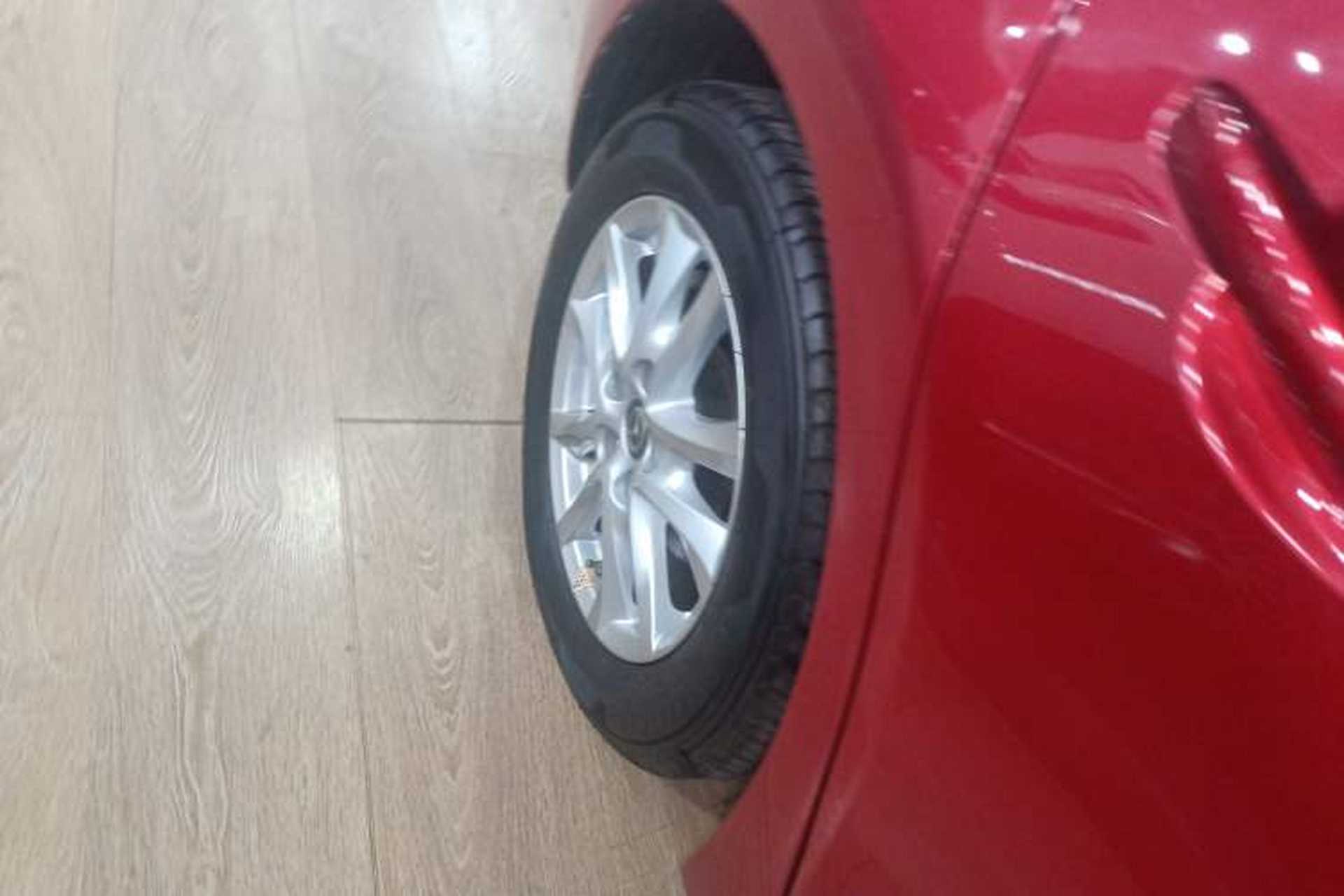 Used Mazda 3 Axela 2017 Sedan 1.5L Automatic Comfort Model Emission Standard China V Right Rear Wheel Hub