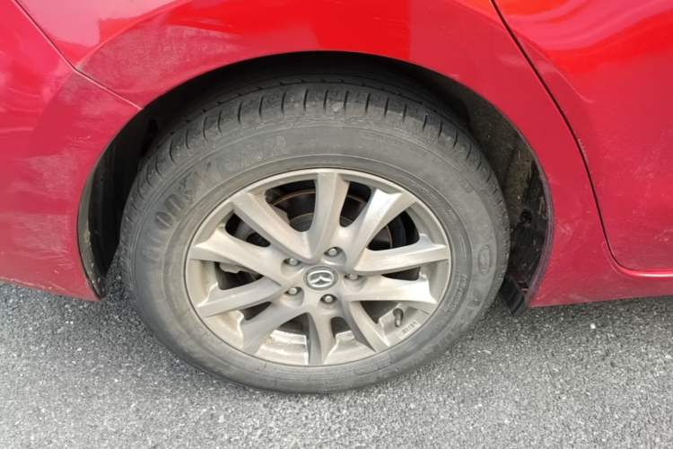 Used Mazda 3 Axela 2017 Sedan 1.5L Automatic Luxury Model Emission Standard China V Right Rear Wheel Hub