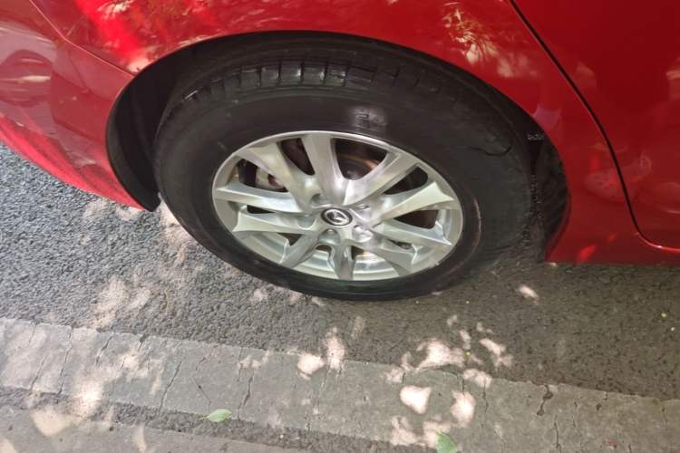 Used Mazda 3 Axela 2017 Sedan 1.5L Automatic Comfort Model Emission Standard China V Right Rear Wheel Hub