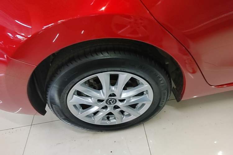 Used Mazda 3 Axela 2017 Sedan 1.5L Automatic Comfort Model Emission Standard China V Right Rear Wheel Hub