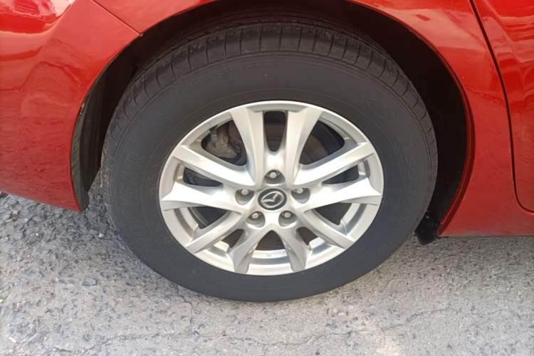 Used Mazda 3 Axela 2017 Sedan 1.5L Automatic Comfort Model Emission Standard China V Right Rear Wheel Hub