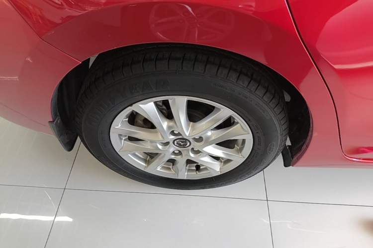 Used Mazda 3 Axela 2017 Sedan 1.5L Automatic Comfort Model Emission Standard China V Right Rear Wheel Hub