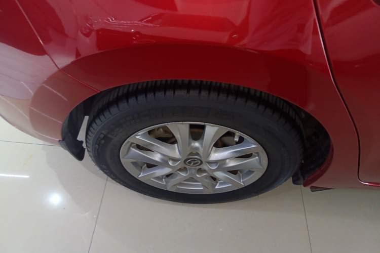 Used Mazda 3 Axela 2017 Hatchback 1.5L Automatic Luxury Model Emission Standard China V Right Rear Wheel Hub