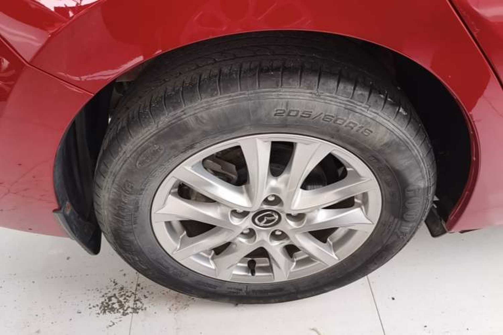 Used Mazda 3 Axela 2017 Sedan 1.5L Automatic Prestige Model China V Standard Right Rear Wheel Hub