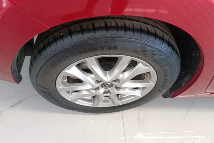Used Mazda 3 Axela 2017 Sedan 1.5L Automatic Luxury Model Emission Standard China V Right Rear Wheel Hub