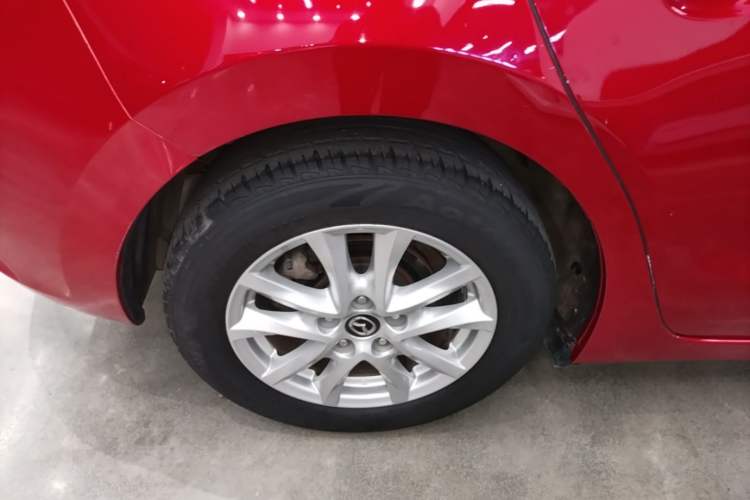 Used Mazda 3 Axela 2017 Hatchback 1.5L Automatic Comfort Model Emission Standard China V Right Rear Wheel Hub