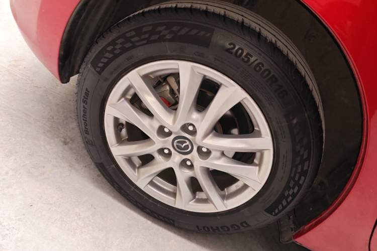 Used Mazda 3 Axela 2017 Hatchback 1.5L Automatic Luxury Model Emission Standard China V Right Rear Wheel Hub