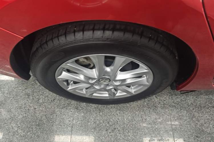 Used Mazda 3 Axela 2017 Sedan 1.5L Automatic Luxury Model Emission Standard China V Right Rear Wheel Hub