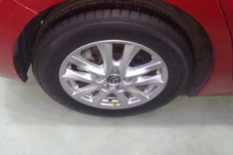 Used Mazda 3 Axela 2017 Sedan 1.5L Automatic Comfort Model Emission Standard China V Right Rear Wheel Hub