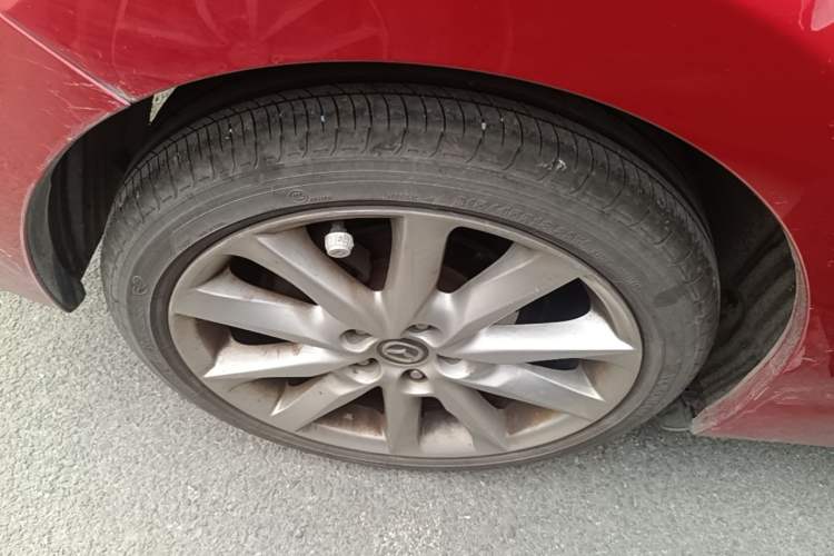 Used Mazda 3 Axela 2017 Sedan 2.0L Automatic Prestige Model China V Standard Right Rear Wheel Hub