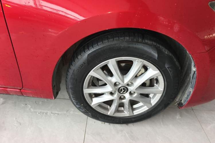 Used Mazda 3 Axela 2017 Sedan 1.5L Automatic Luxury Model Emission Standard China V Right Rear Wheel Hub
