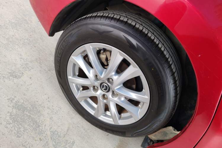 Used Mazda 3 Axela 2017 Sedan 1.5L Automatic Luxury Model Emission Standard China V Right Rear Wheel Hub