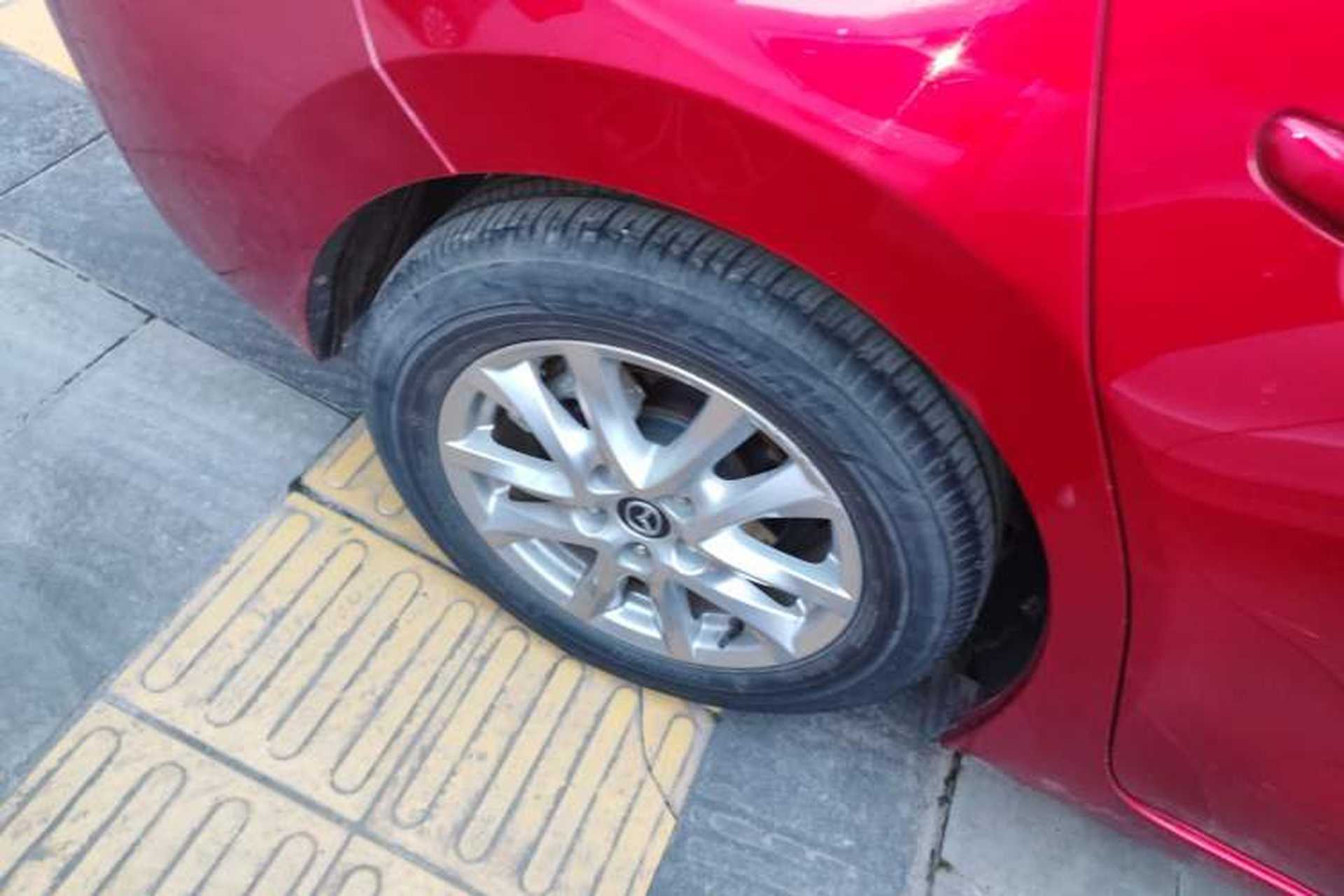 Used Mazda 3 Axela 2017 Sedan 1.5L Automatic Luxury Model Emission Standard China V Right Rear Wheel Hub