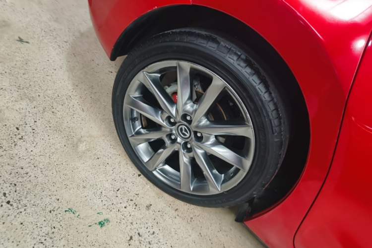 Used Mazda 3 Axela 2017 Hatchback 2.0L Automatic Sport Model China V Emission Standard Right Rear Wheel Hub
