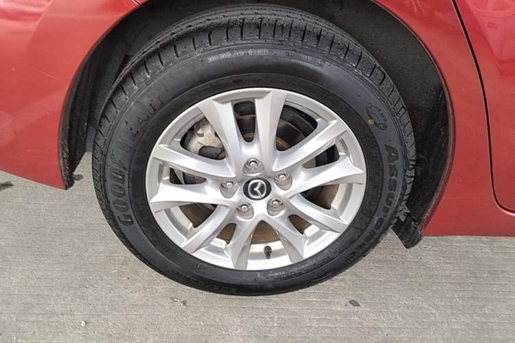 Used Mazda 3 Axela 2017 Sedan 1.5L Automatic Comfort Model Emission Standard China V Right Rear Wheel Hub