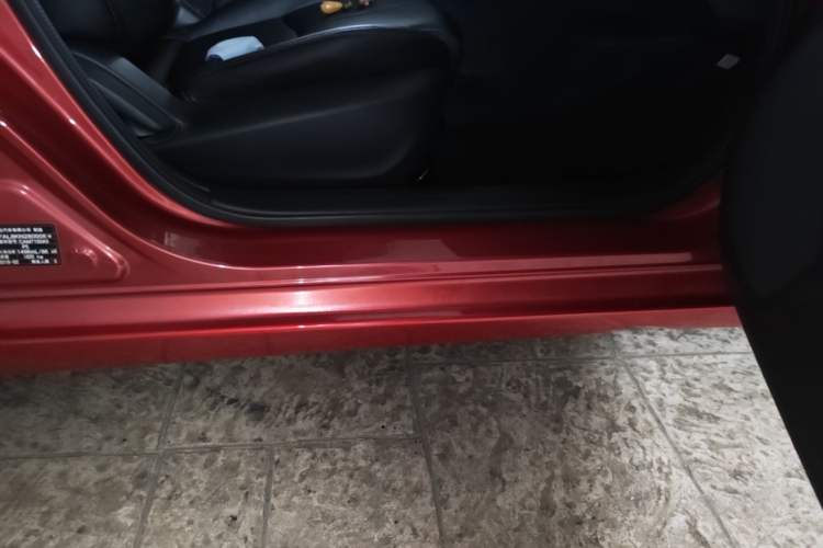 Used Mazda 3 Axela 2017 Sedan 1.5L Automatic Comfort Model Emission Standard China V Right Side Sill