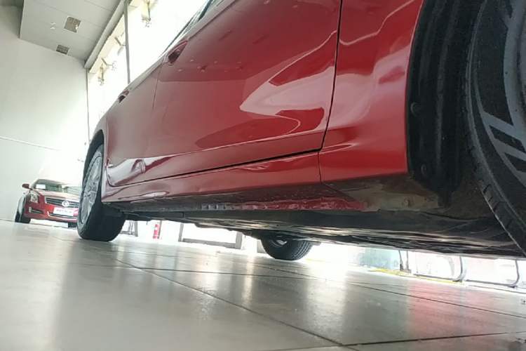 Used Mazda 3 Axela 2017 Sedan 1.5L Automatic Luxury Model Emission Standard China V Right Side Sill