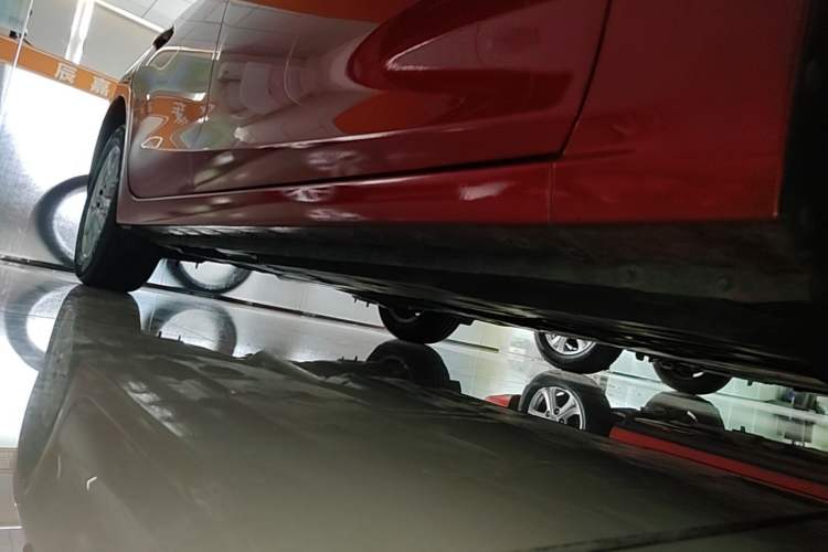 Used Mazda 3 Axela 2017 Sedan 1.5L Manual Comfort Model Emission Standard China V Right Side Sill