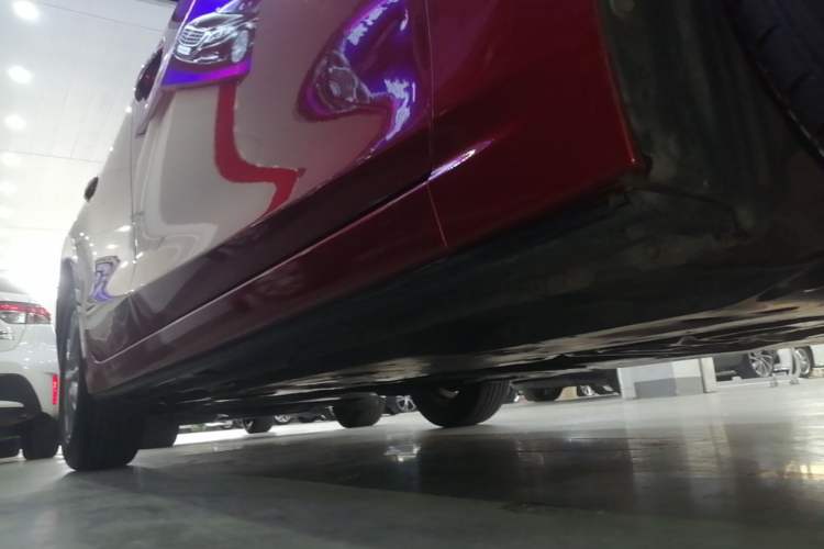 Used Mazda 3 Axela 2017 Sedan 1.5L Automatic Comfort Model Emission Standard China V Right Side Sill