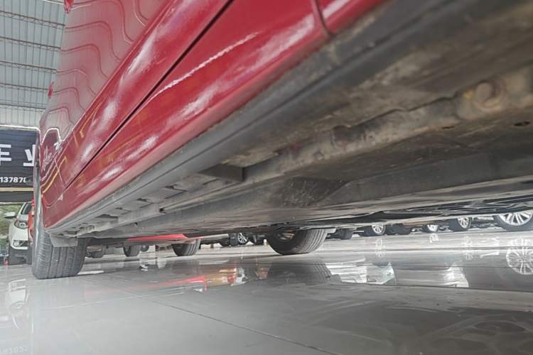 Used Mazda 3 Axela 2017 Sedan 1.5L Automatic Comfort Model China VI Standard Right Side Sill