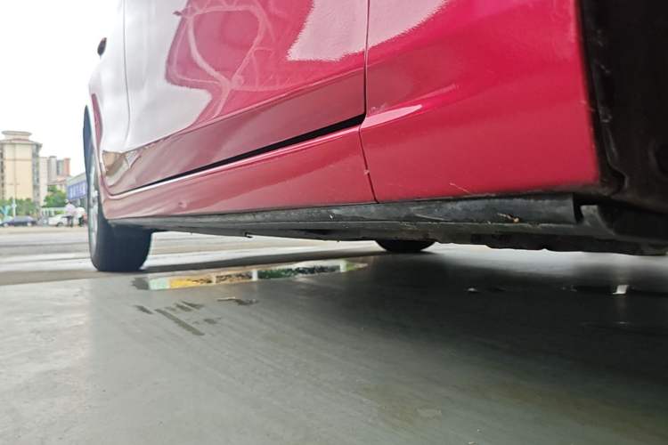 Used Mazda 3 Axela 2017 Sedan 1.5L Automatic Luxury Model Emission Standard China V Right Side Sill