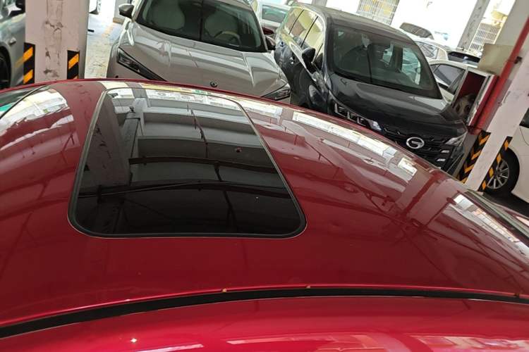 Used Mazda 3 Axela 2017 Sedan 1.5L Automatic Luxury Model Emission Standard China V Roof