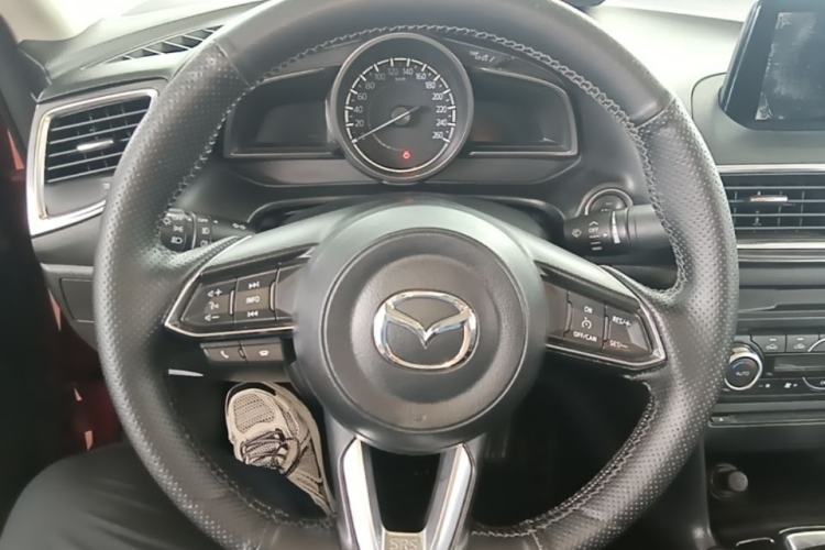 Used Mazda 3 Axela 2017 Sedan 2.0L Automatic Prestige Model China V Standard Steering Wheel