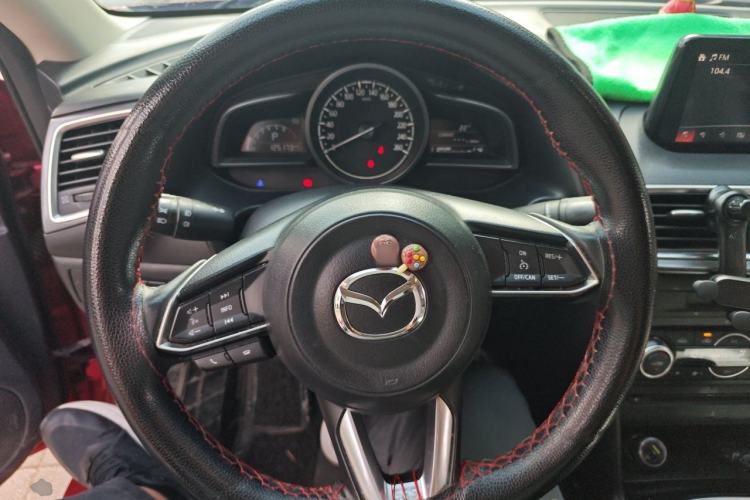 Used Mazda 3 Axela 2017 Sedan 2.0L Automatic Prestige Model China V Standard Steering Wheel