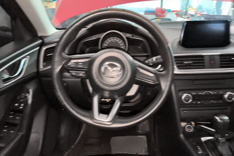 Used Mazda 3 Axela 2017 Sedan 1.5L Automatic Luxury Model Emission Standard China V Steering Wheel
