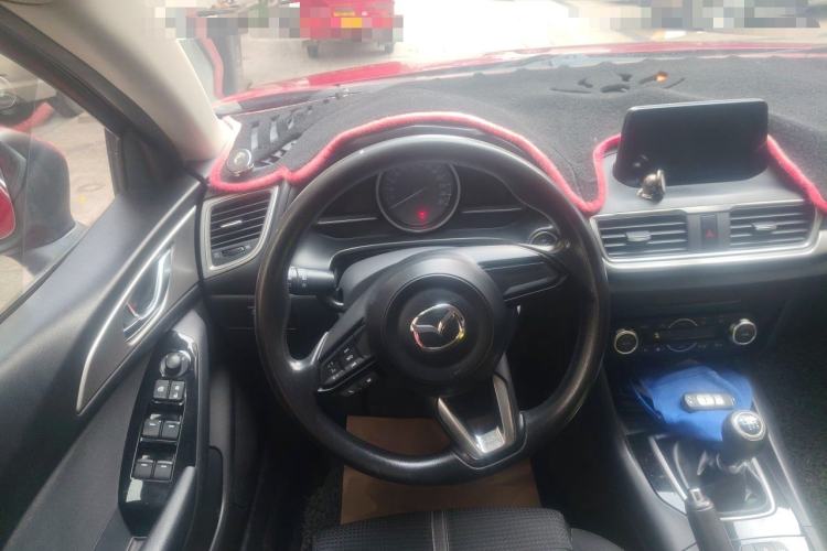 Used Mazda 3 Axela 2017 Sedan 1.5L Manual Luxury Model Emission Standard China V Steering Wheel
