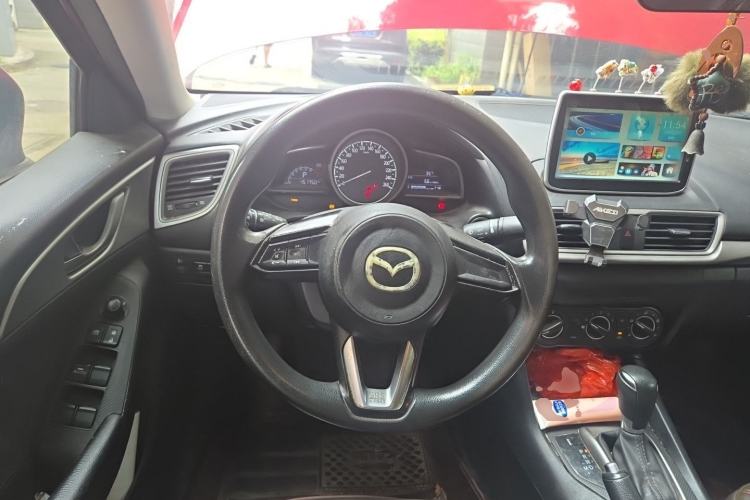 Used Mazda 3 Axela 2017 Sedan 1.5L Automatic Comfort Model Emission Standard China V Steering Wheel