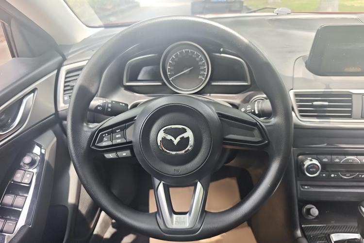 Used Mazda 3 Axela 2017 Sedan 1.5L Automatic Luxury Model Emission Standard China V Steering Wheel